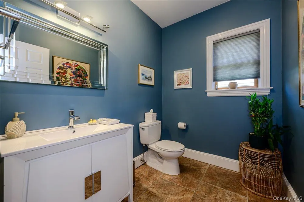 2064 Pacific Boulevard Atlantic Beach, NY 11509