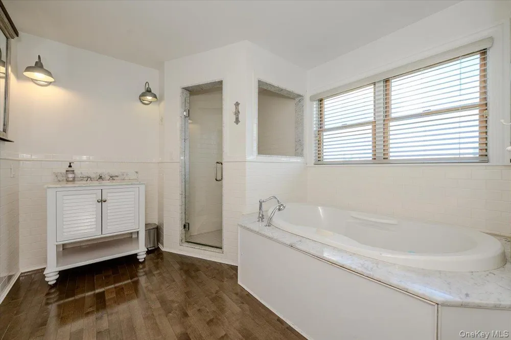 2064 Pacific Boulevard Atlantic Beach, NY 11509