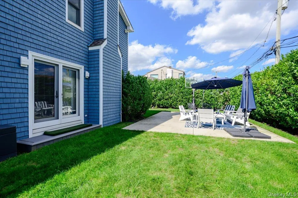 2064 Pacific Boulevard Atlantic Beach, NY 11509