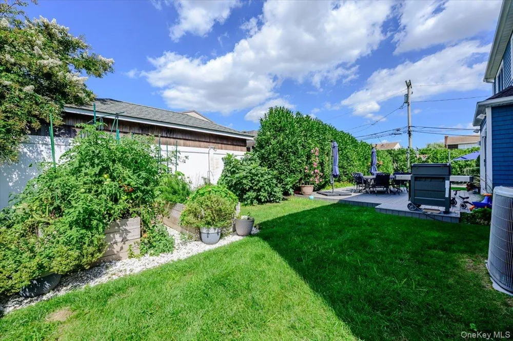 2064 Pacific Boulevard Atlantic Beach, NY 11509