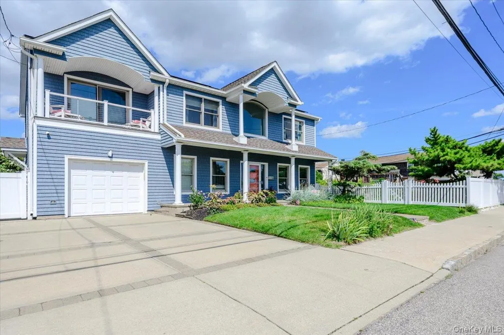 2064 Pacific Boulevard Atlantic Beach, NY 11509