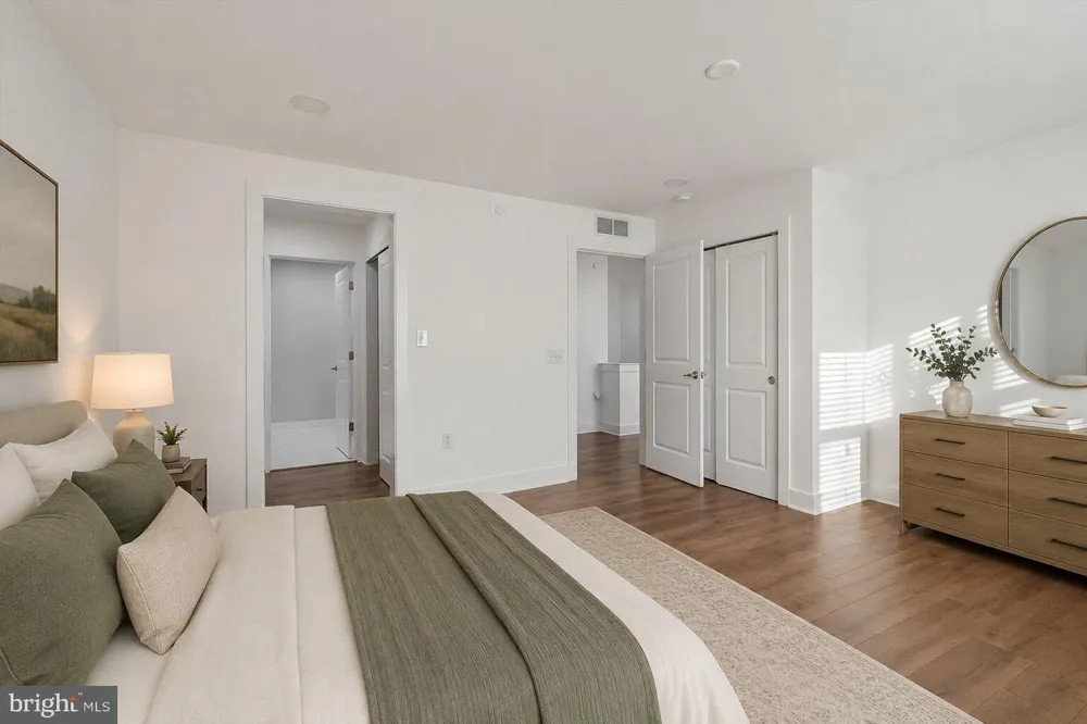 10 LADBROKE DRIVE Exton, PA 19341