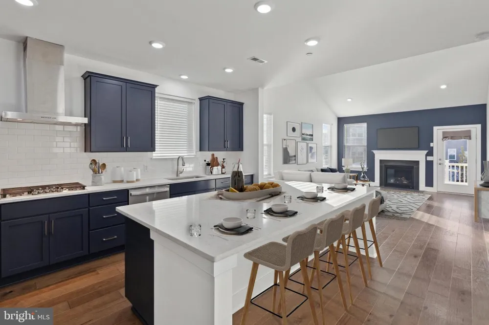 10 LADBROKE DRIVE Exton, PA 19341