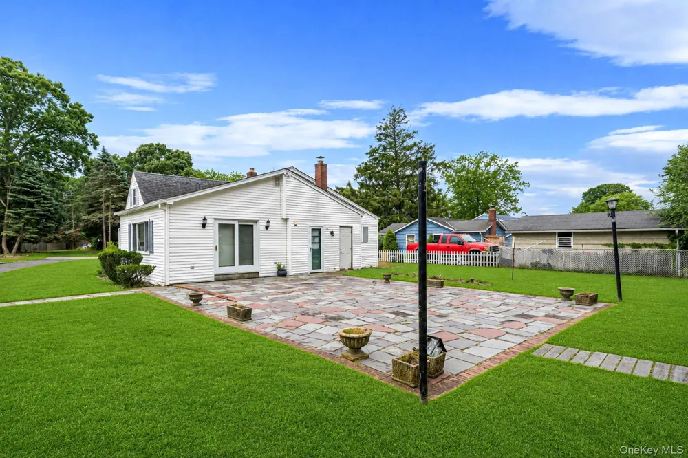 1 E Jackwill Road East Patchogue, NY 11772