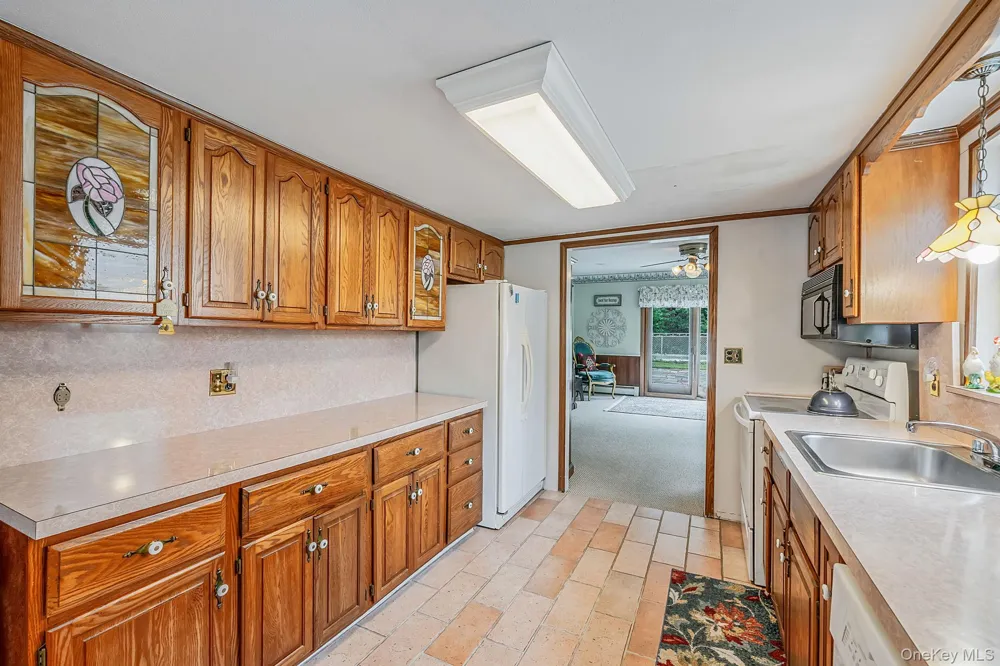 1 E Jackwill Road East Patchogue, NY 11772