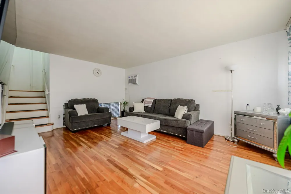 3381 Oceanside Road Oceanside, NY 11572