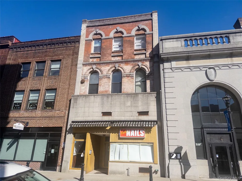 23 North Street Middletown, NY 10940