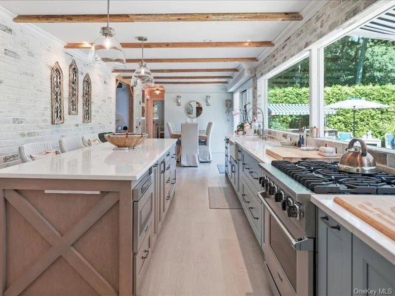 5 Deerland Drive East Quogue, NY 11942