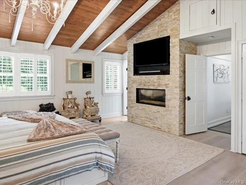 5 Deerland Drive East Quogue, NY 11942