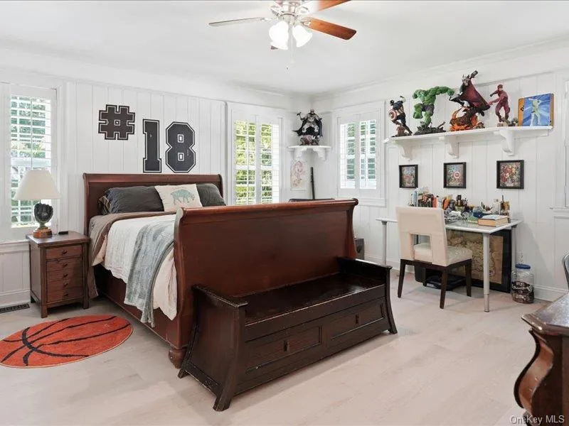5 Deerland Drive East Quogue, NY 11942