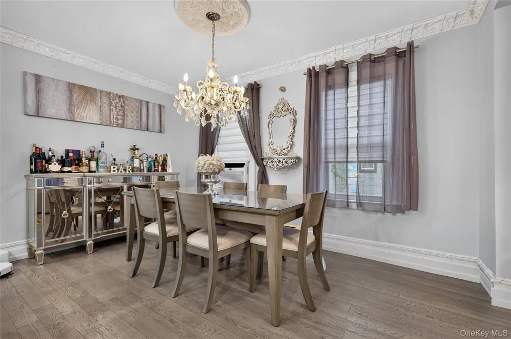 344 Houston Avenue Mineola, NY 11501