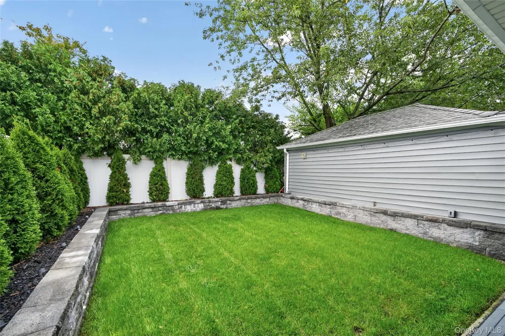 344 Houston Avenue Mineola, NY 11501