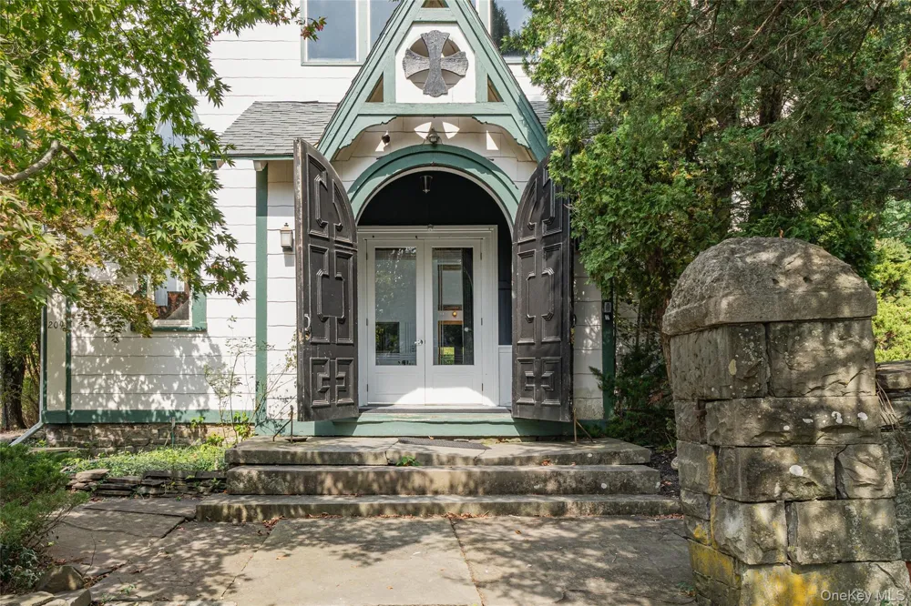 209-211 Fishcreek Road Saugerties, NY 12477