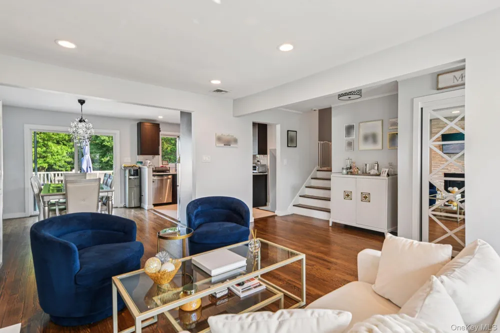 176 Willis Court Wantagh, NY 11793