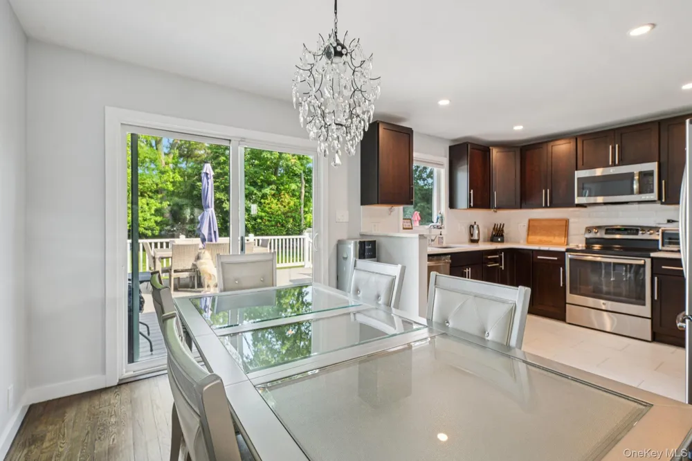 176 Willis Court Wantagh, NY 11793