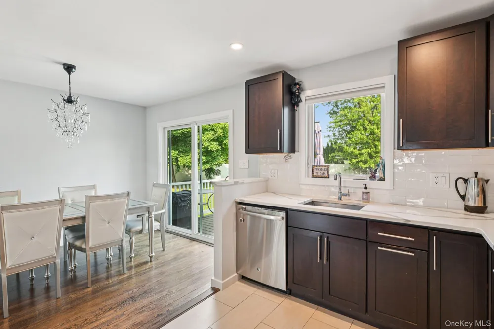 176 Willis Court Wantagh, NY 11793