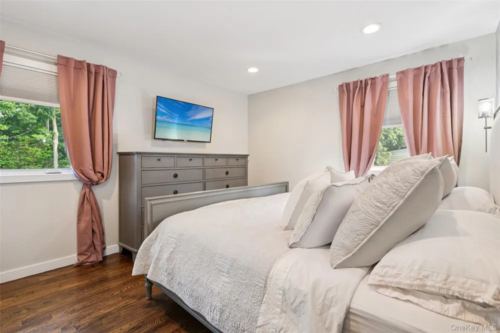 176 Willis Court Wantagh, NY 11793