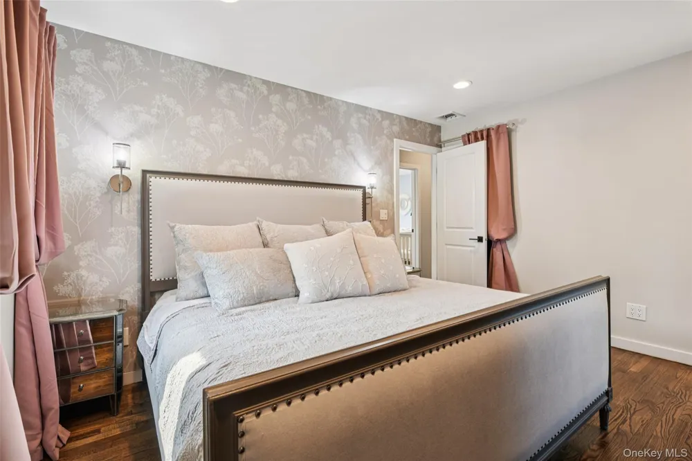 176 Willis Court Wantagh, NY 11793