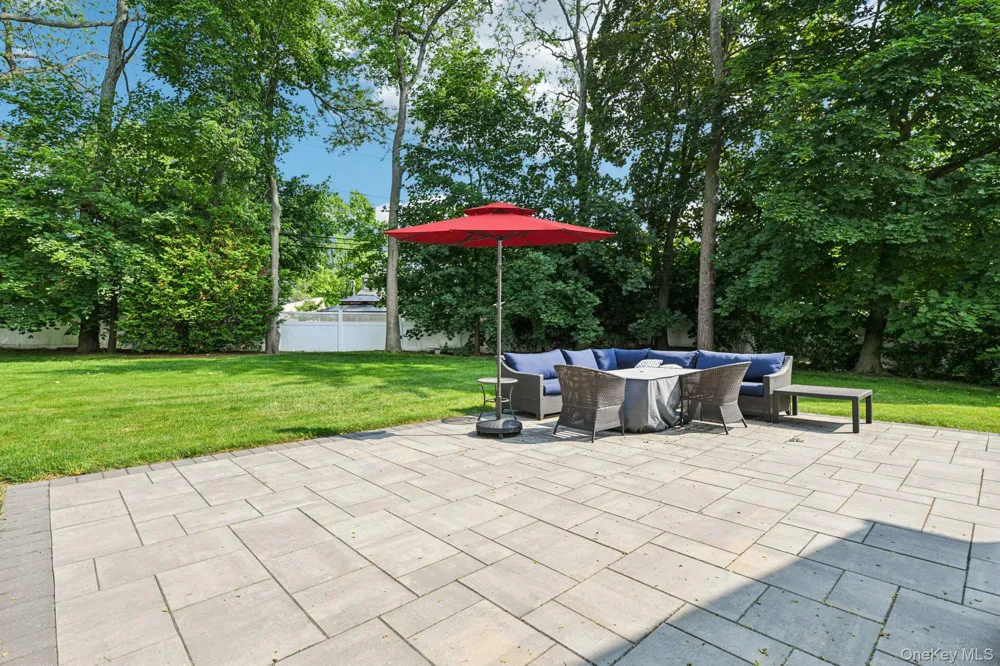 176 Willis Court Wantagh, NY 11793
