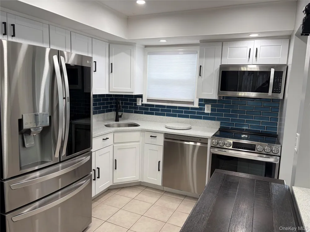 31 Brushwood Drive Shirley, NY 11967