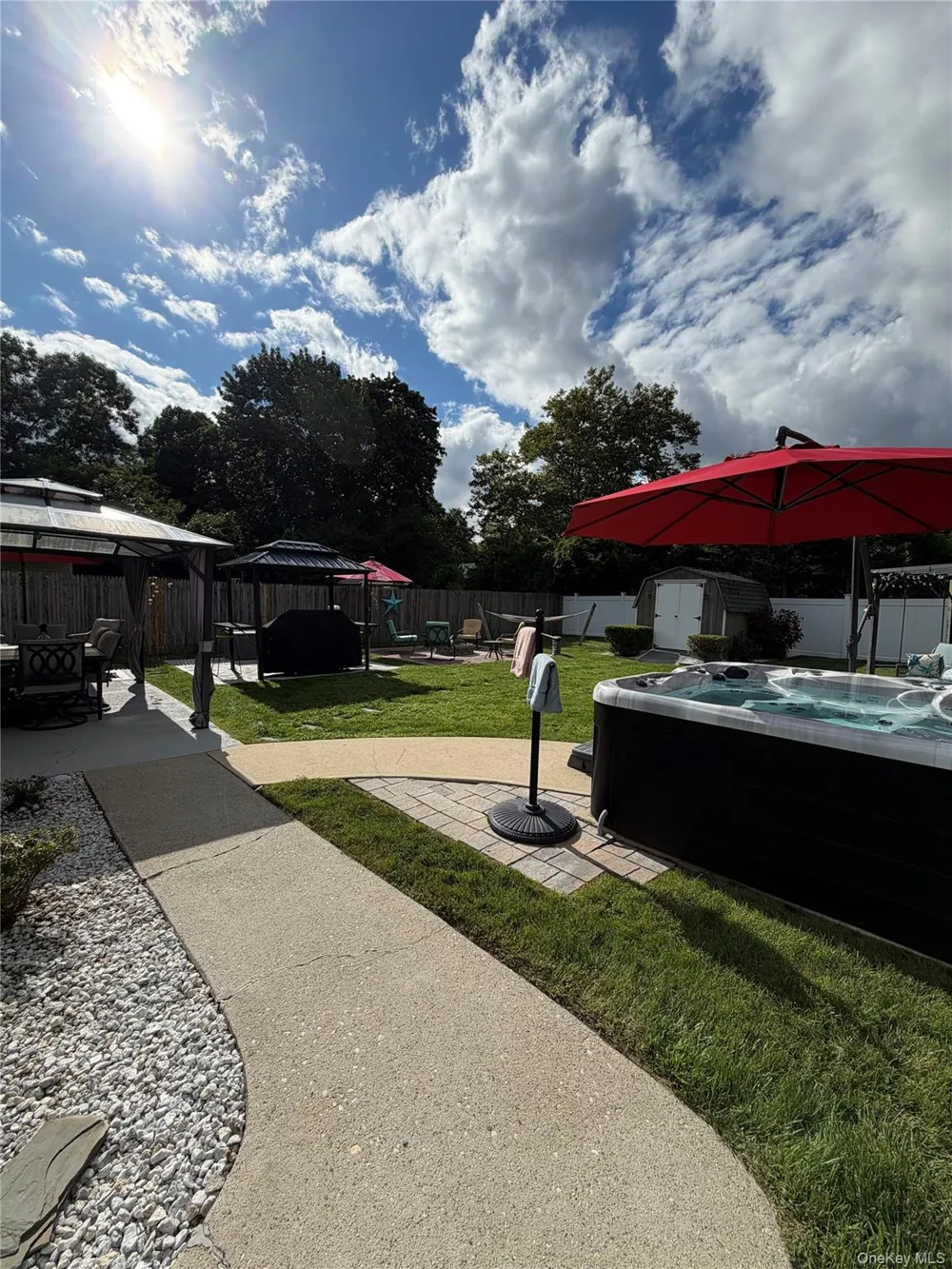 31 Brushwood Drive Shirley, NY 11967