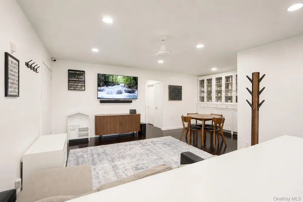 67-28 152nd Street #275A Flushing, NY 11367