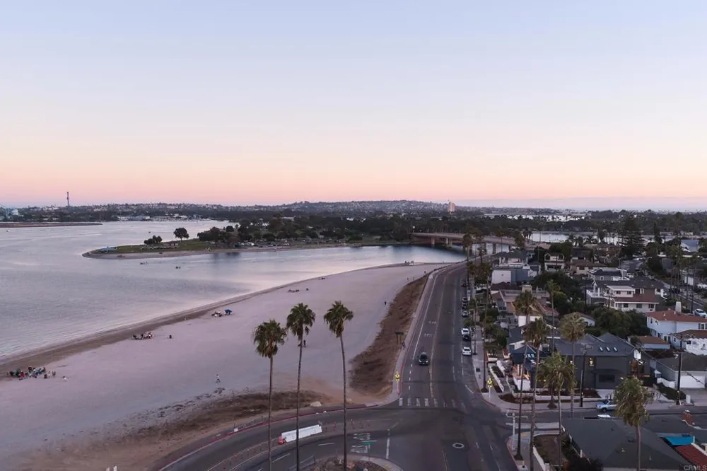 3444 Crown Point Drive #3444/3442 San Diego, CA 92109