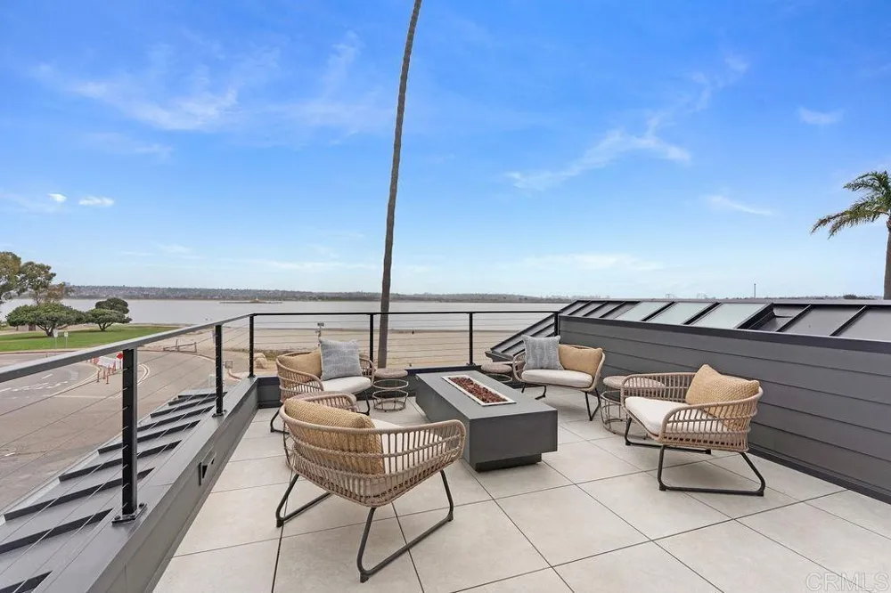 3444 Crown Point Drive #3444/3442 San Diego, CA 92109