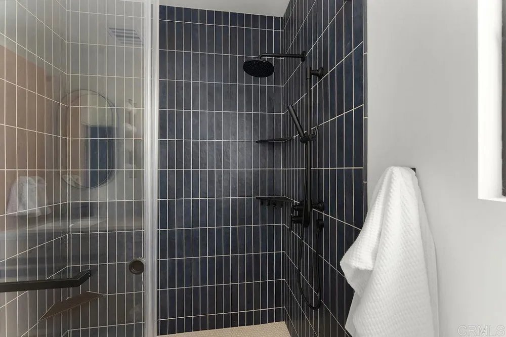 3444 Crown Point Drive #3444/3442 San Diego, CA 92109