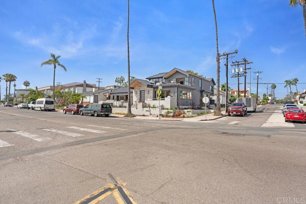 3444 Crown Point Drive #3444/3442 San Diego, CA 92109