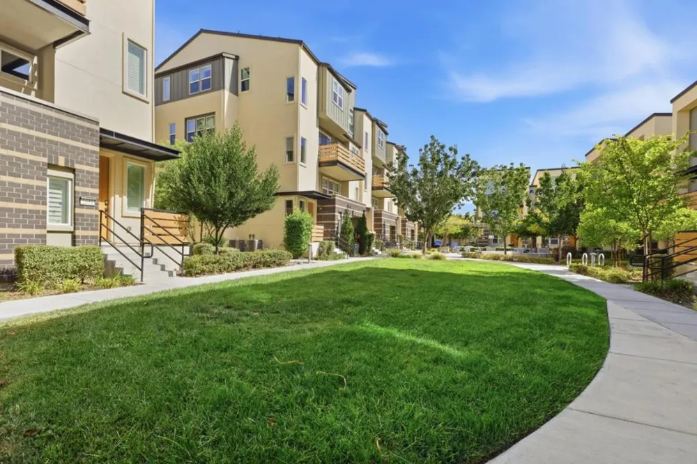 1949 Mahuron Circle San Jose, CA 95133