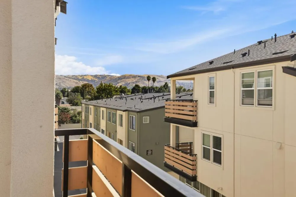 1949 Mahuron Circle San Jose, CA 95133