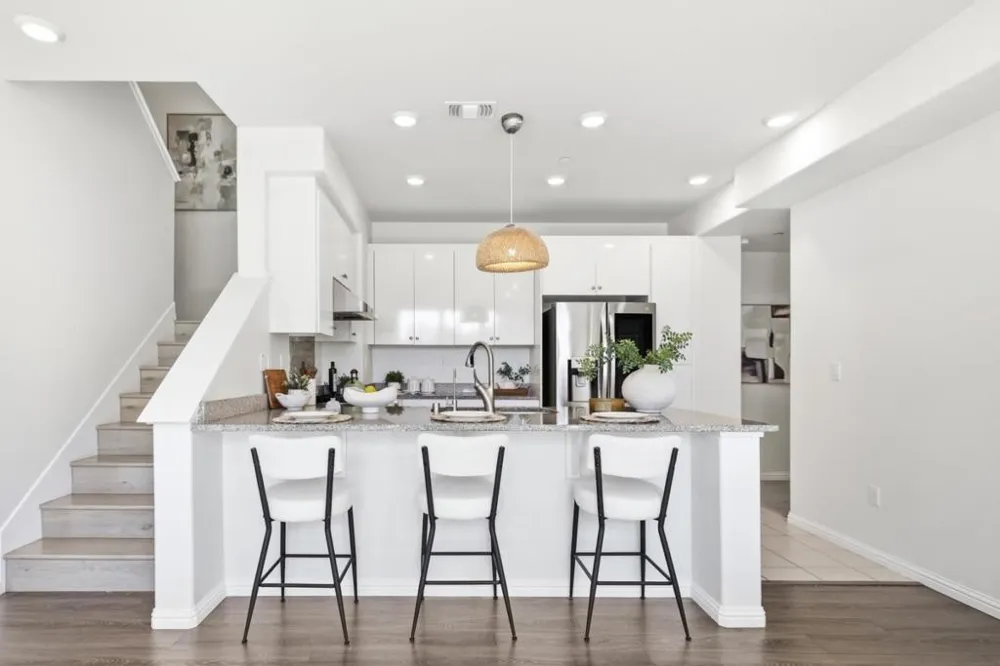 1949 Mahuron Circle San Jose, CA 95133