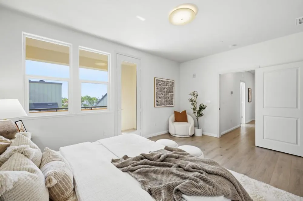 1949 Mahuron Circle San Jose, CA 95133