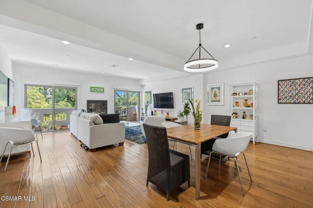 1410 Curson Avenue #202 West Hollywood, CA 90046