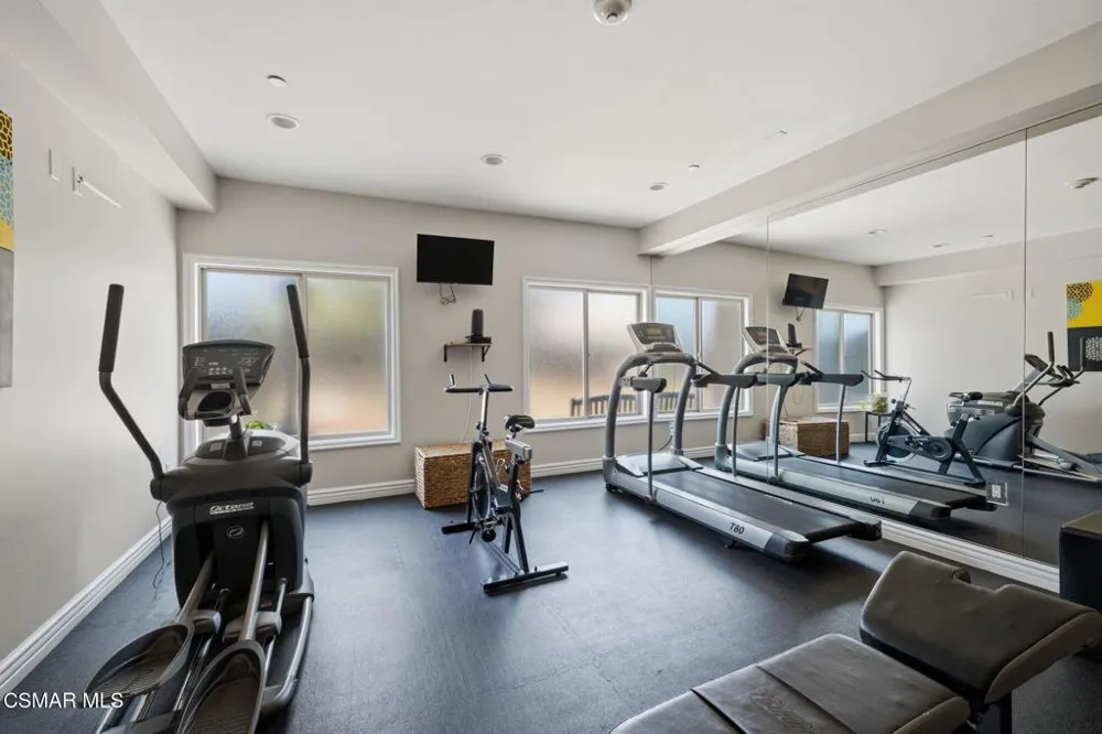 1410 Curson Avenue #202 West Hollywood, CA 90046