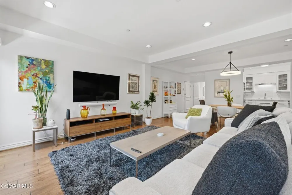 1410 Curson Avenue #202 West Hollywood, CA 90046