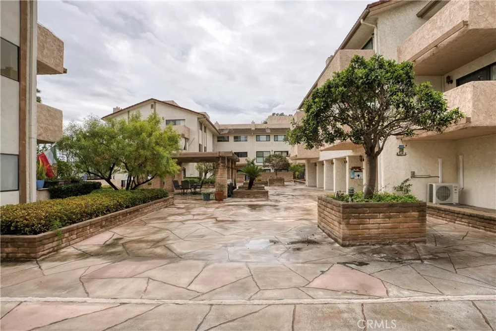 12300 Montecito Road #24 Seal Beach, CA 90740