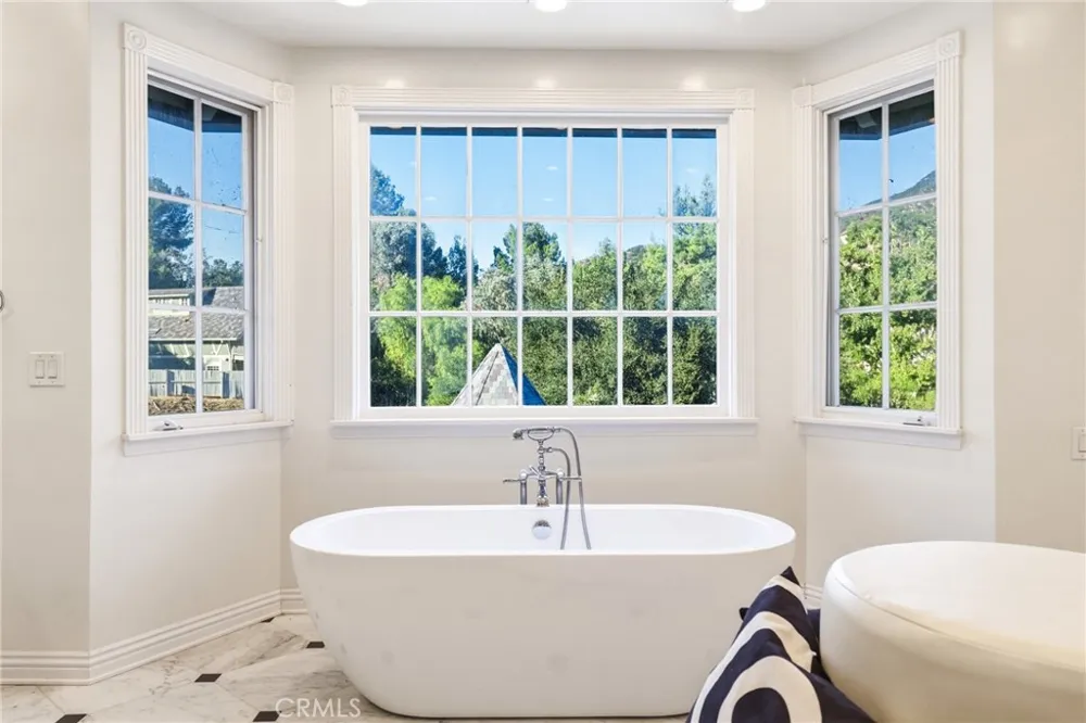 24600 Dry Canyon Cold Creek Calabasas, CA 91302