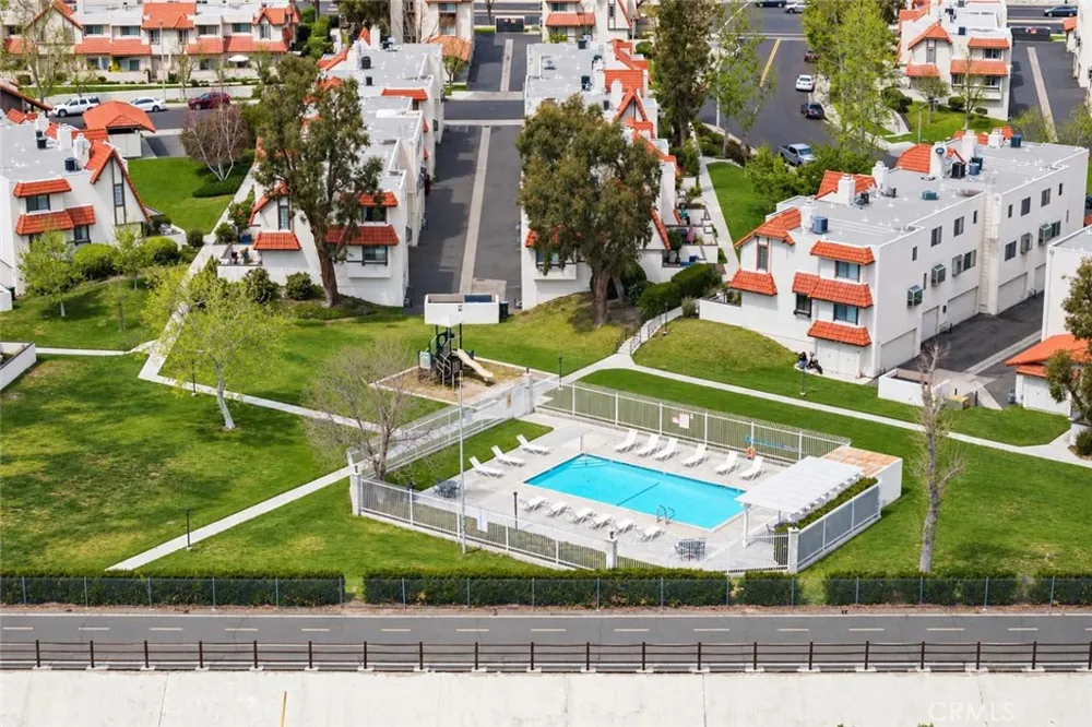 27650 Ironstone Drive #3 Canyon Country, CA 91387
