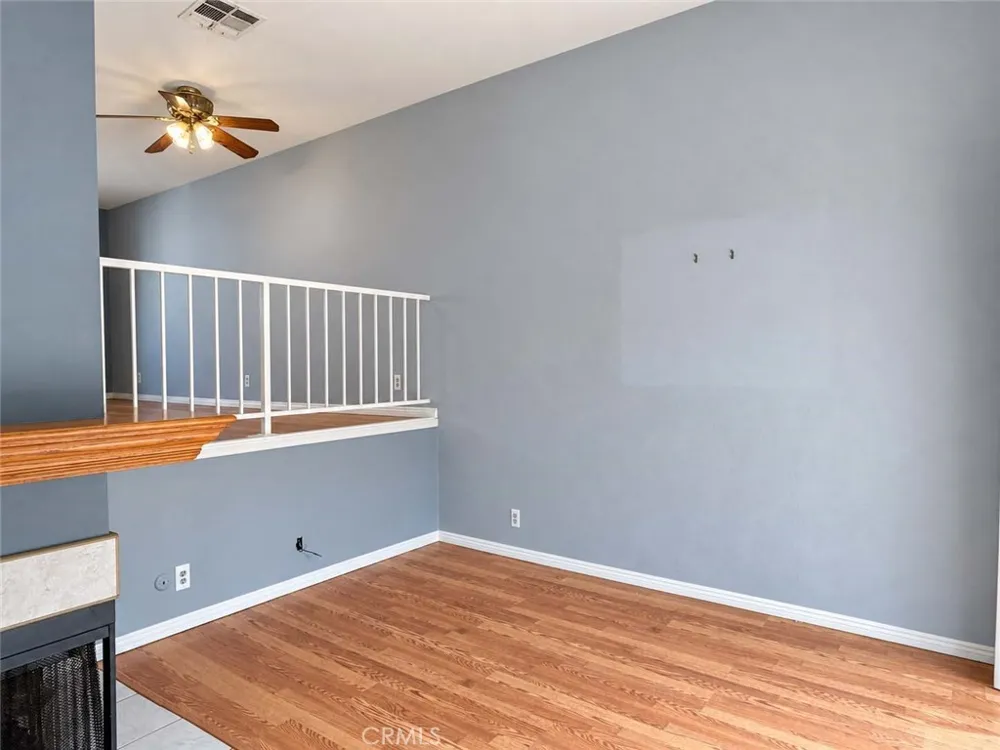 27650 Ironstone Drive #3 Canyon Country, CA 91387