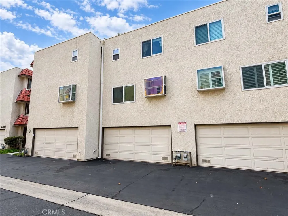 27650 Ironstone Drive #3 Canyon Country, CA 91387