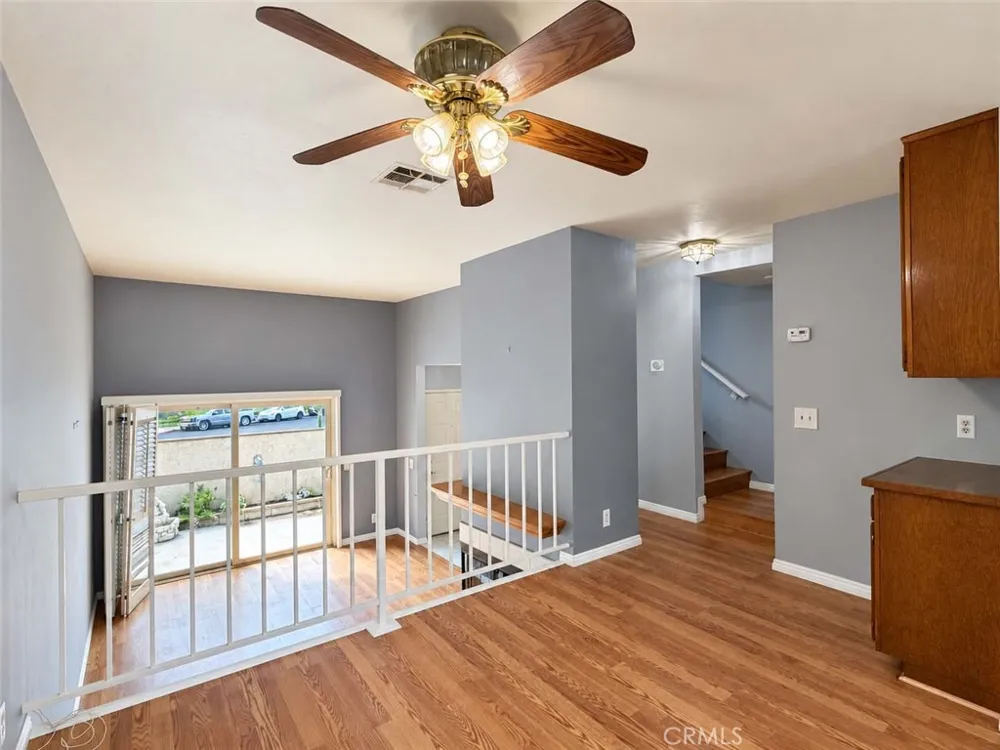 27650 Ironstone Drive #3 Canyon Country, CA 91387