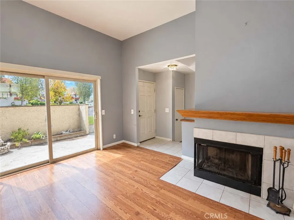 27650 Ironstone Drive #3 Canyon Country, CA 91387