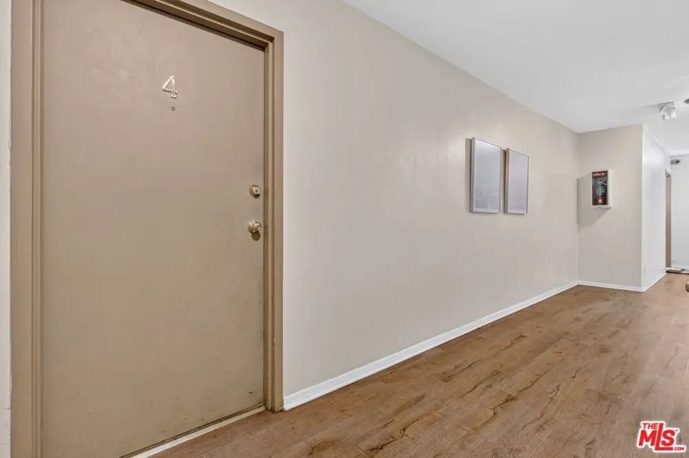 10 19th Avenue #4 Venice, CA 90291