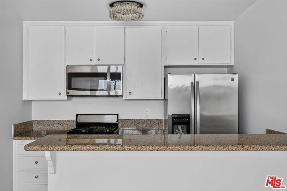 10 19th Avenue #4 Venice, CA 90291