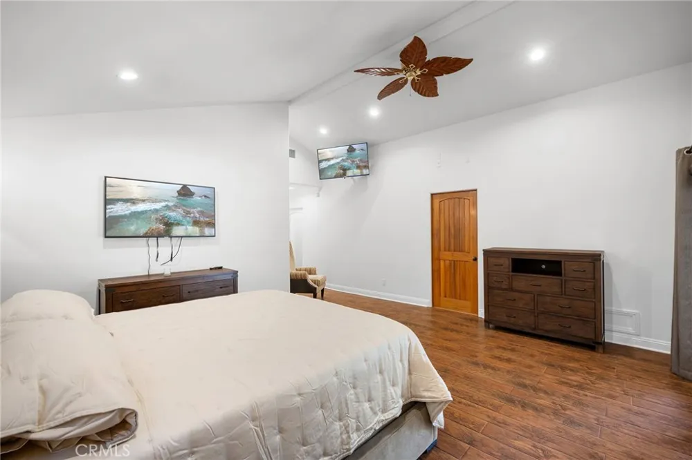 8426 Day Street Sunland, CA 91040
