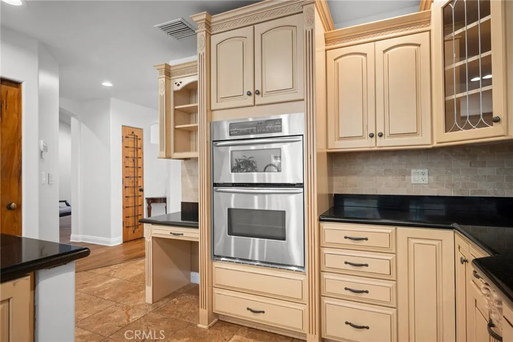 8426 Day Street Sunland, CA 91040