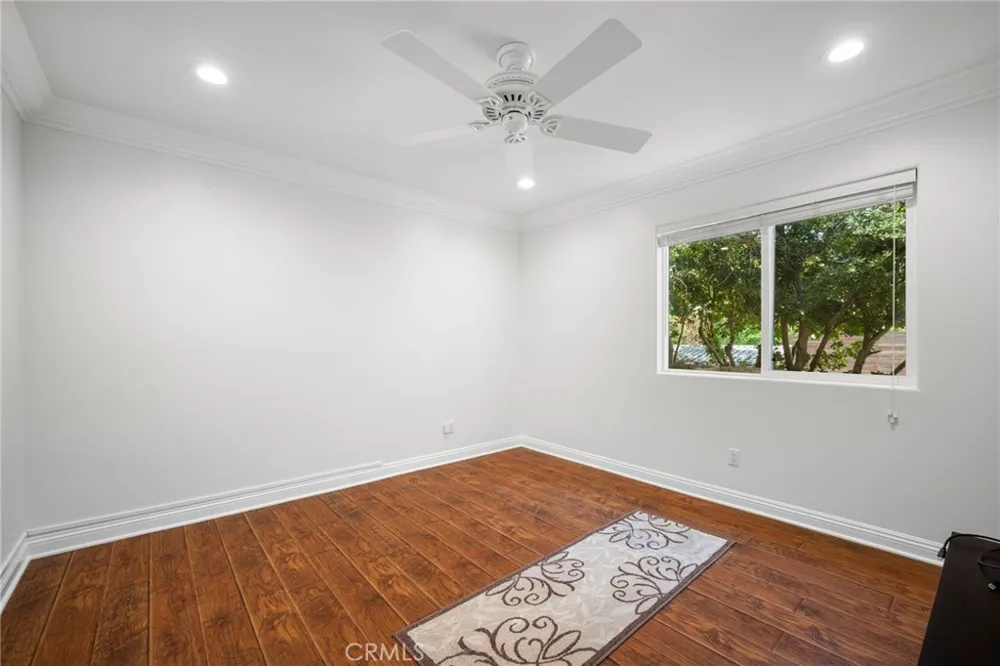 8426 Day Street Sunland, CA 91040