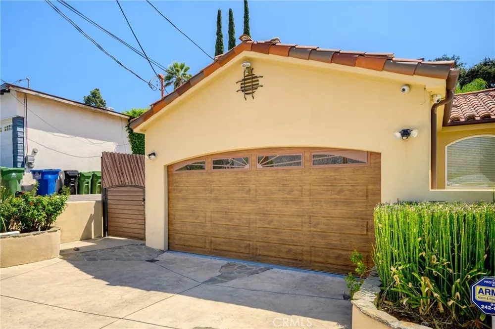 8426 Day Street Sunland, CA 91040